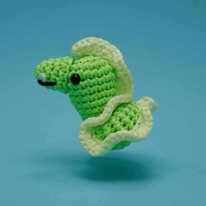 Murphy the Electric Eel Crochet Kit